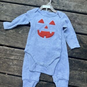 Chickpea Grey Baby Onesie with Pumpkin Face 3-6 months - NEW